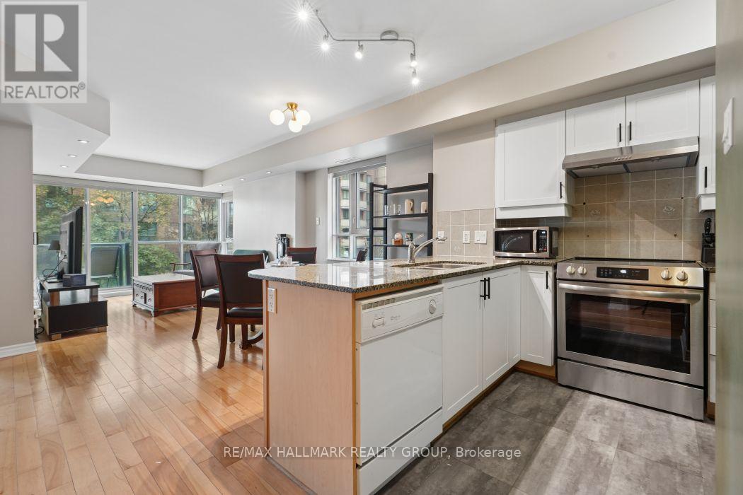 #302 445 LAURIER AVENUE W - 6