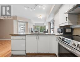 Bathroom - 302 - 445 Laurier Avenue W, Ottawa, ON K1N6R4 Photo 8