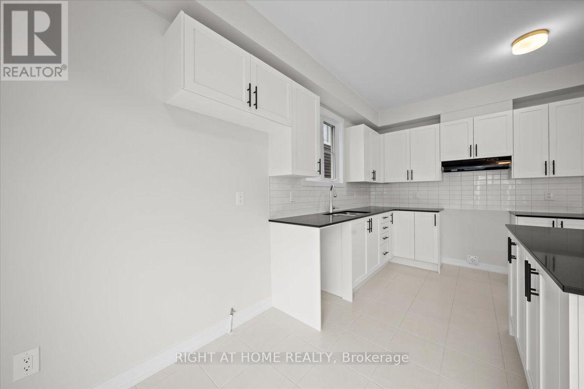 74 Hackamore Crescent — photo 10