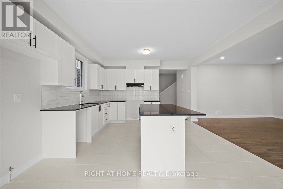 74 Hackamore Crescent — photo 12