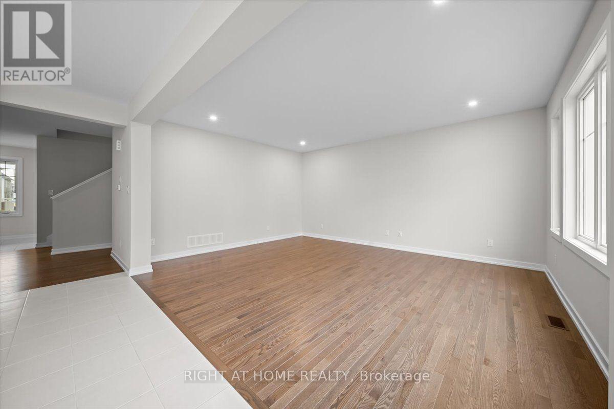 74 Hackamore Crescent — photo 13