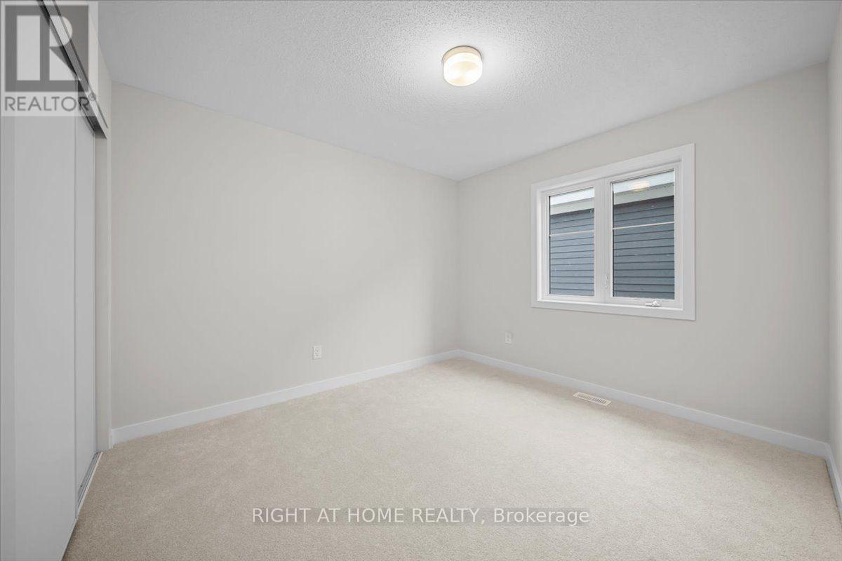 74 Hackamore Crescent — photo 24