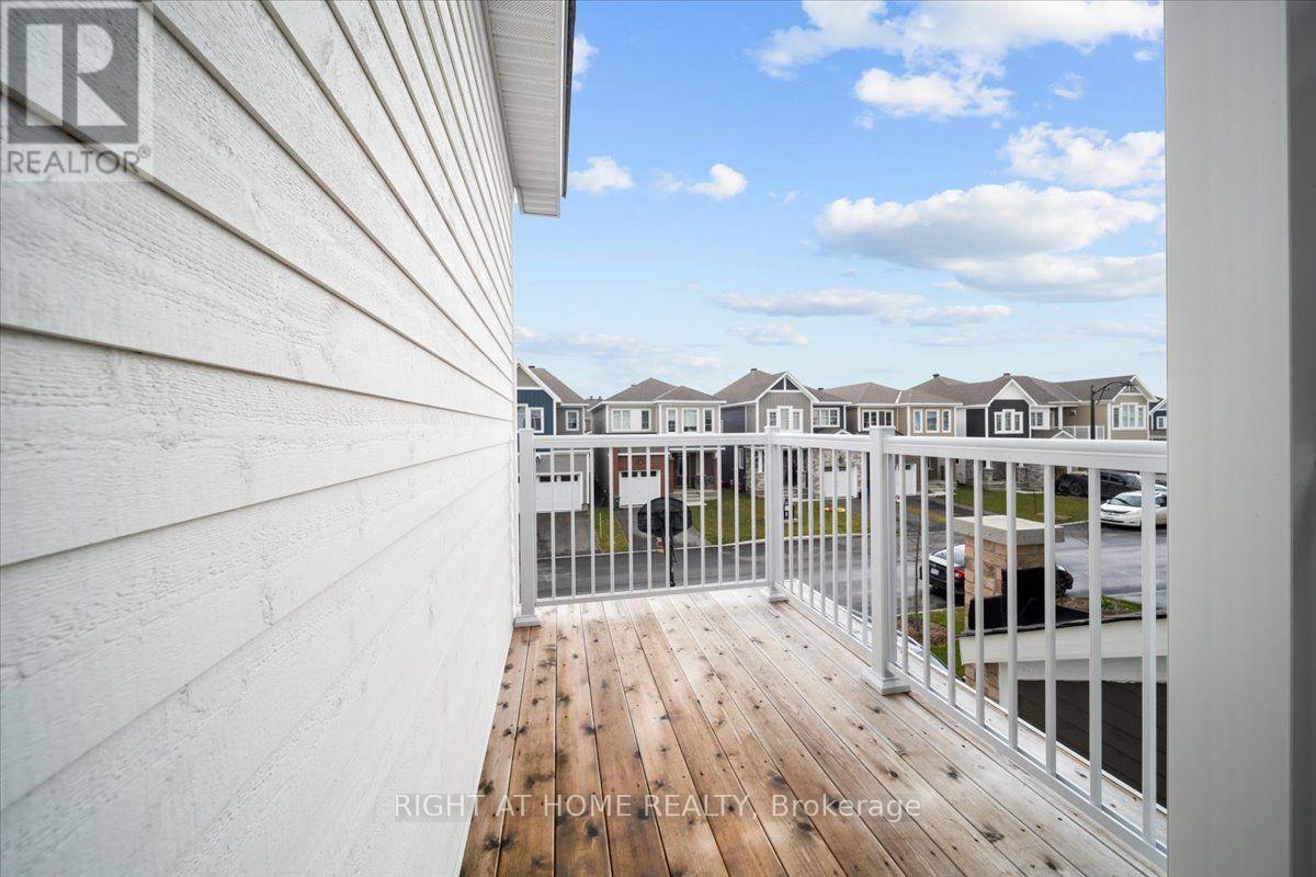 74 Hackamore Crescent — photo 26