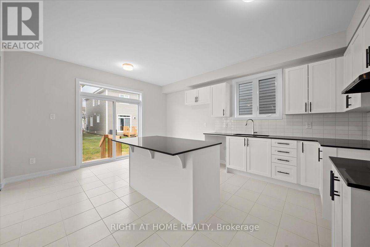 74 HACKAMORE CRESCENT - 9