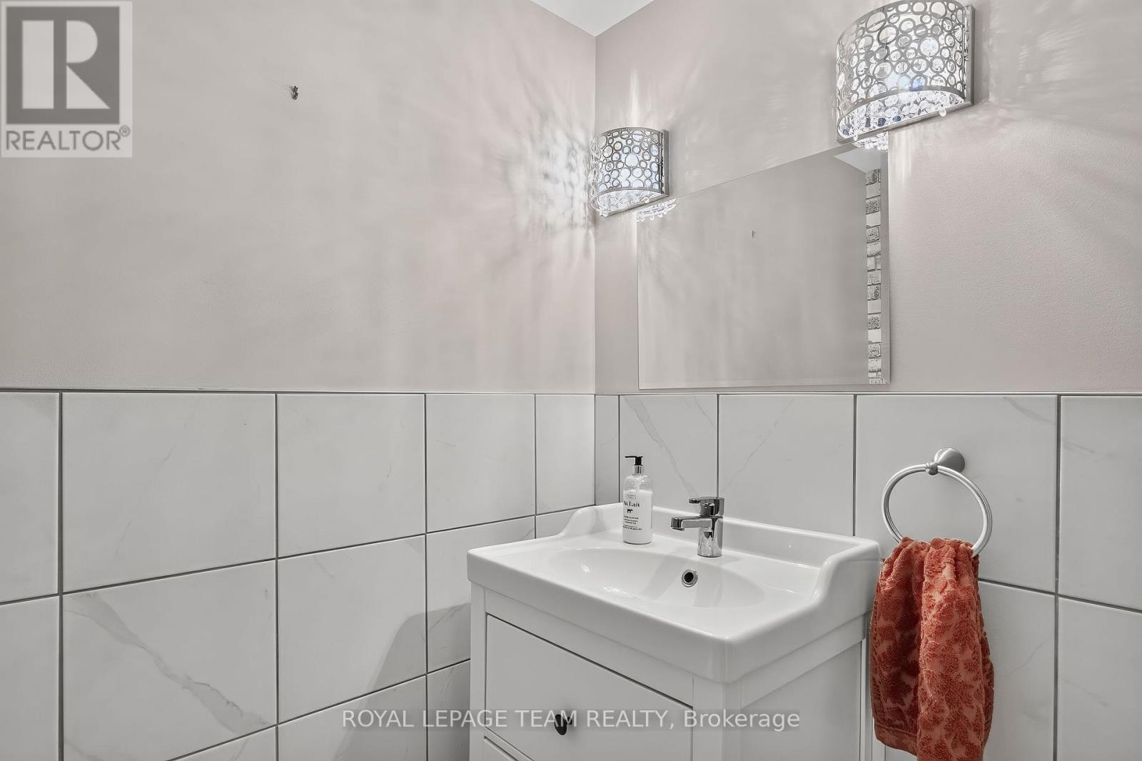 515 St. Laurent Boulevard — photo 13
