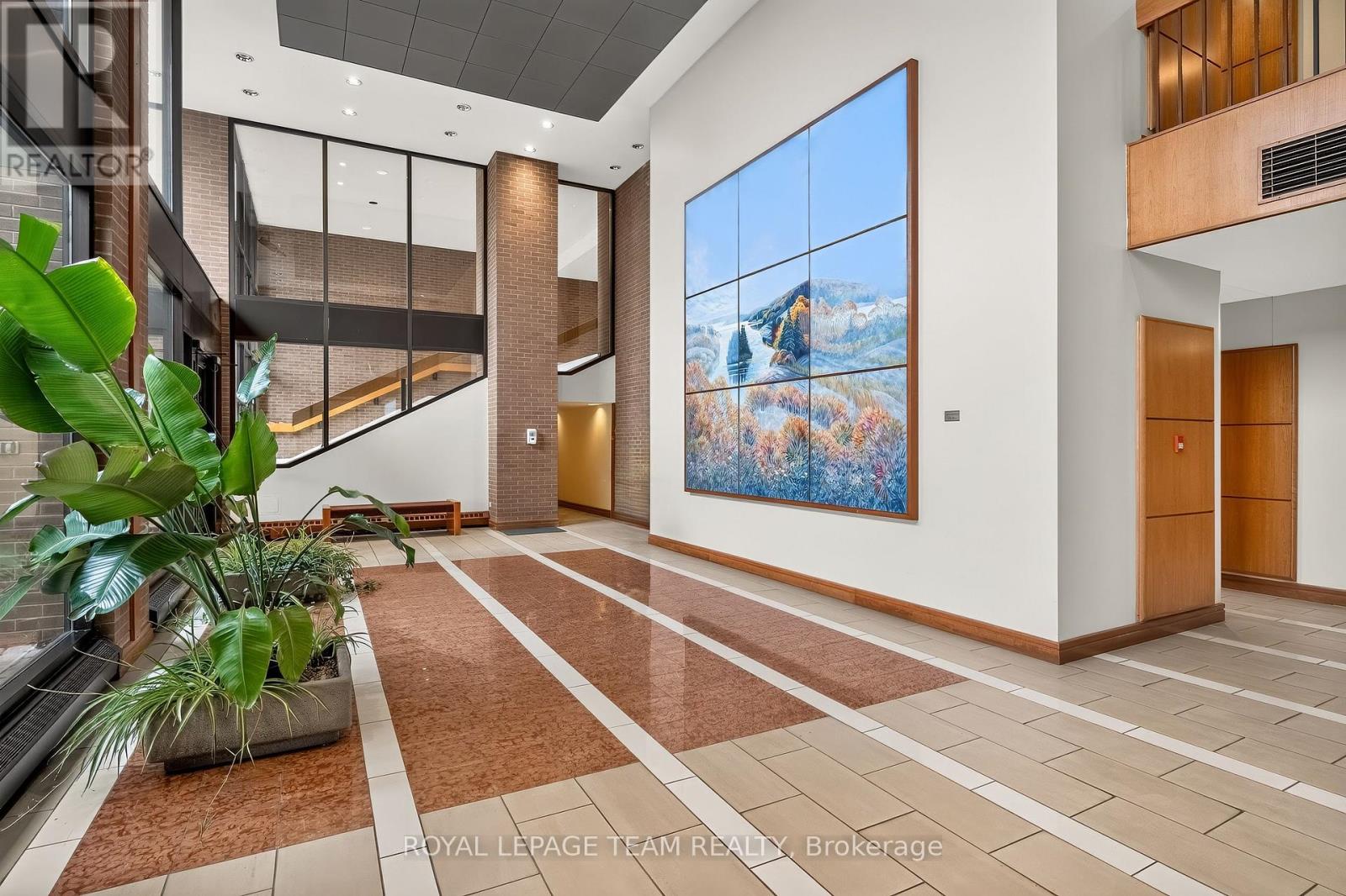 515 St. Laurent Boulevard — photo 19