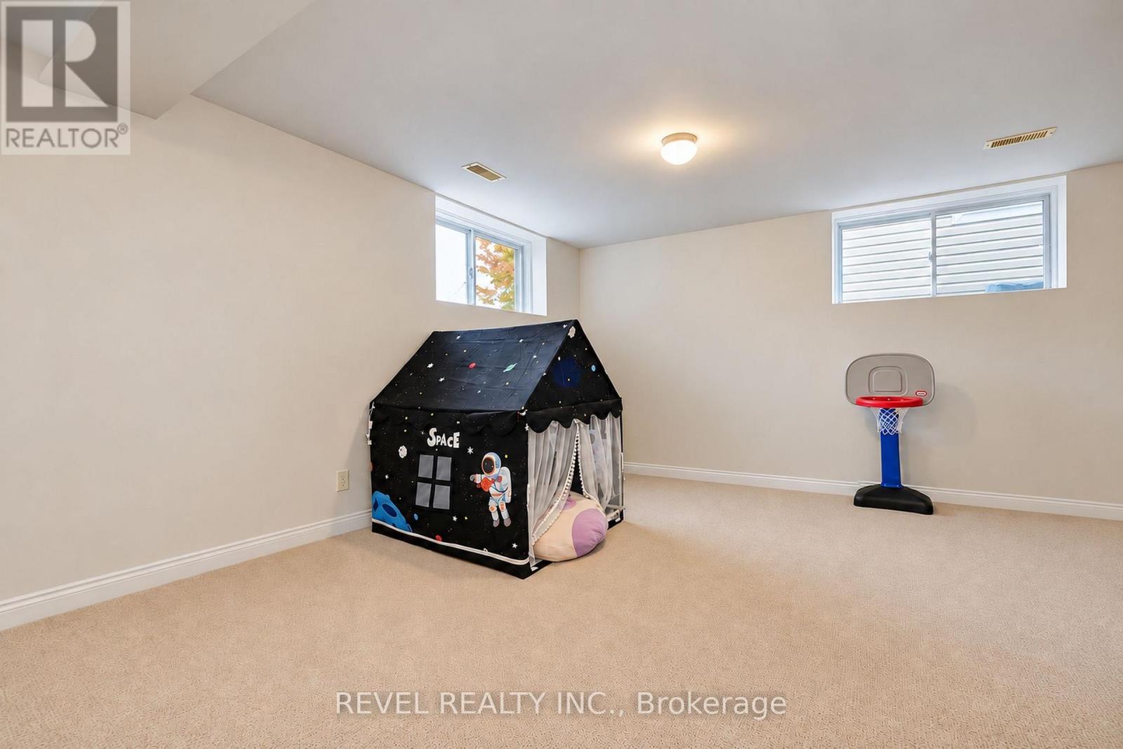 54 Encore Private — photo 33