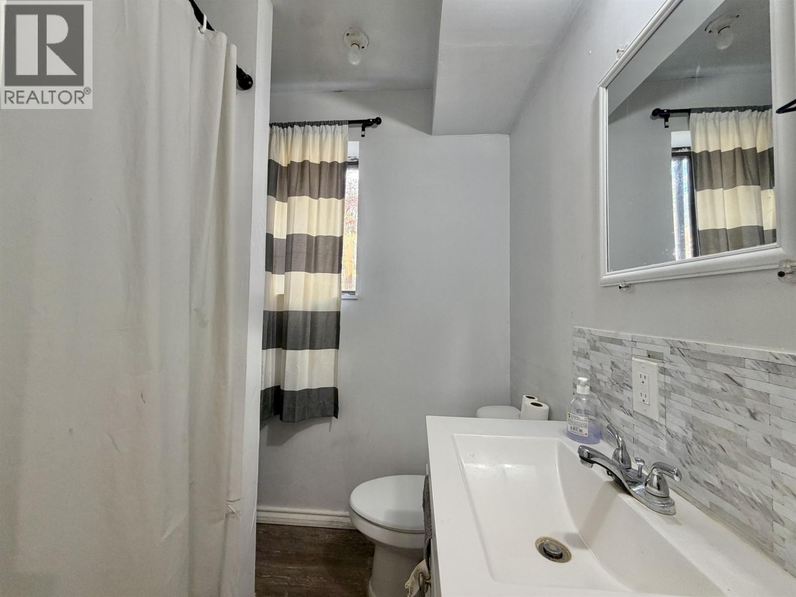 960 N SECOND AVENUE - 10