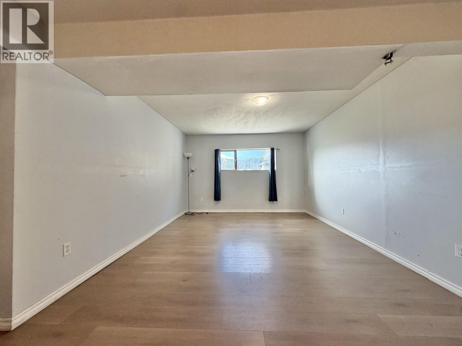 960 N SECOND AVENUE - 12