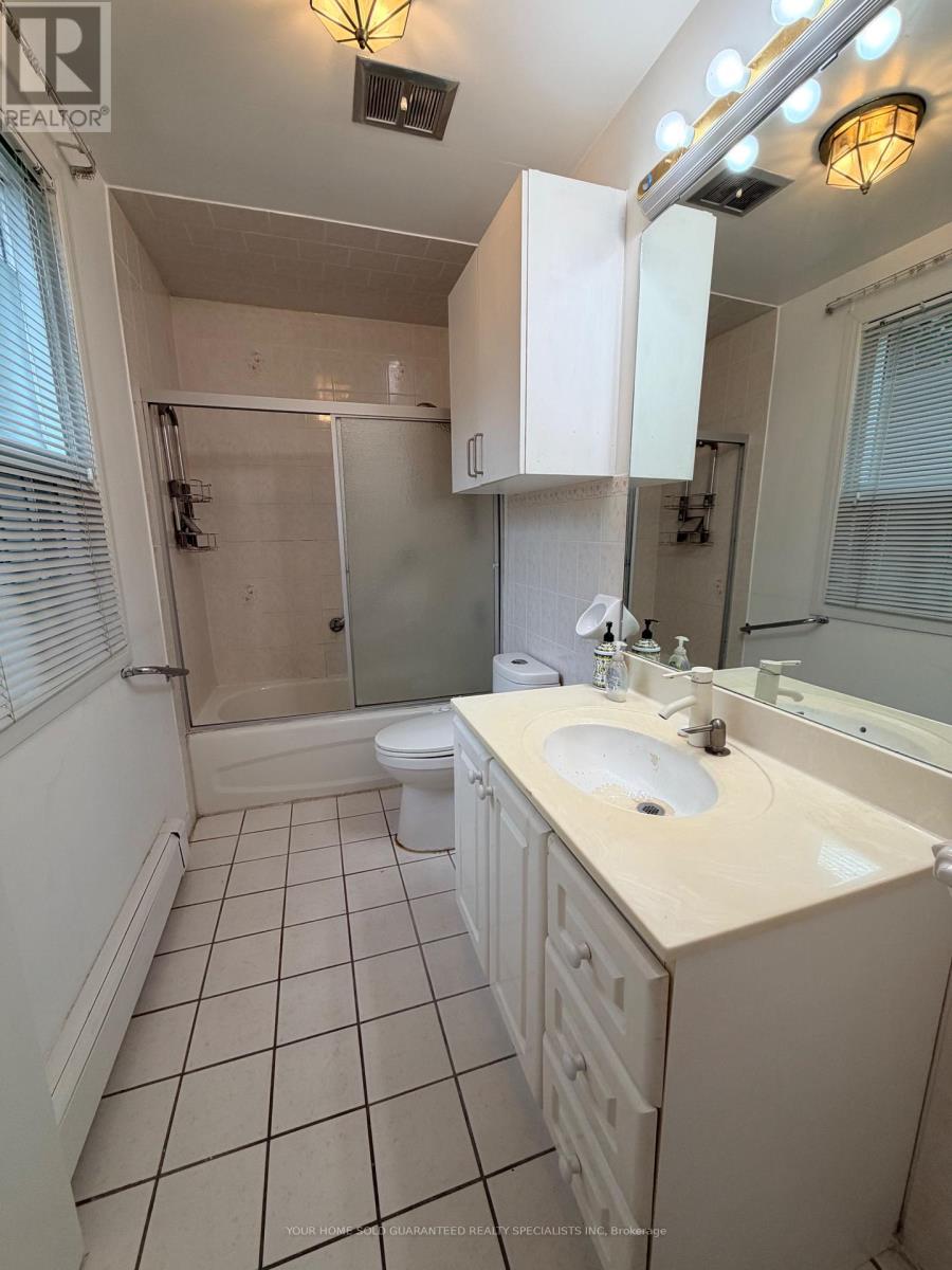 2518 Lake Shore Boulevard — photo 10