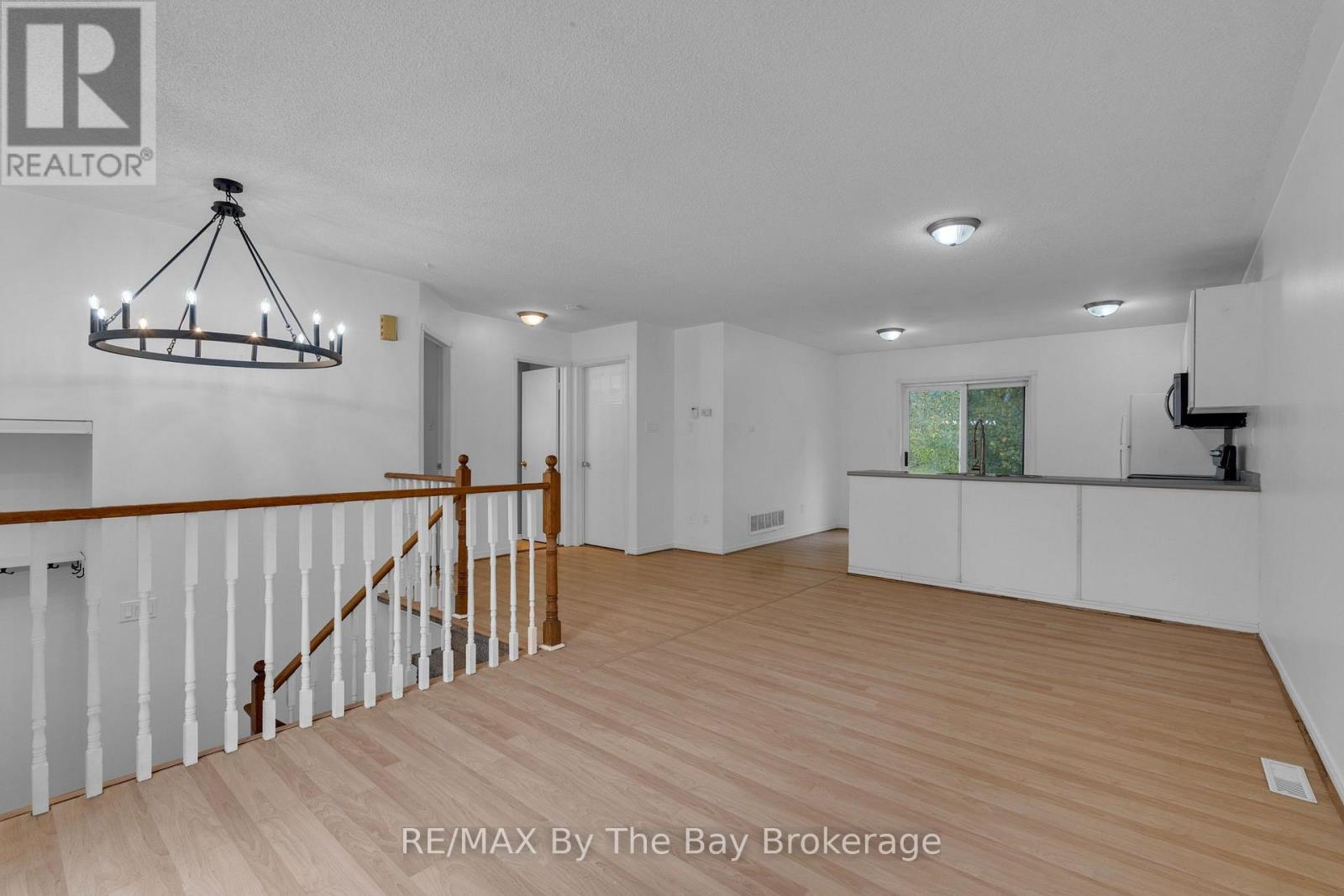 5 BRILLINGER DRIVE - 7