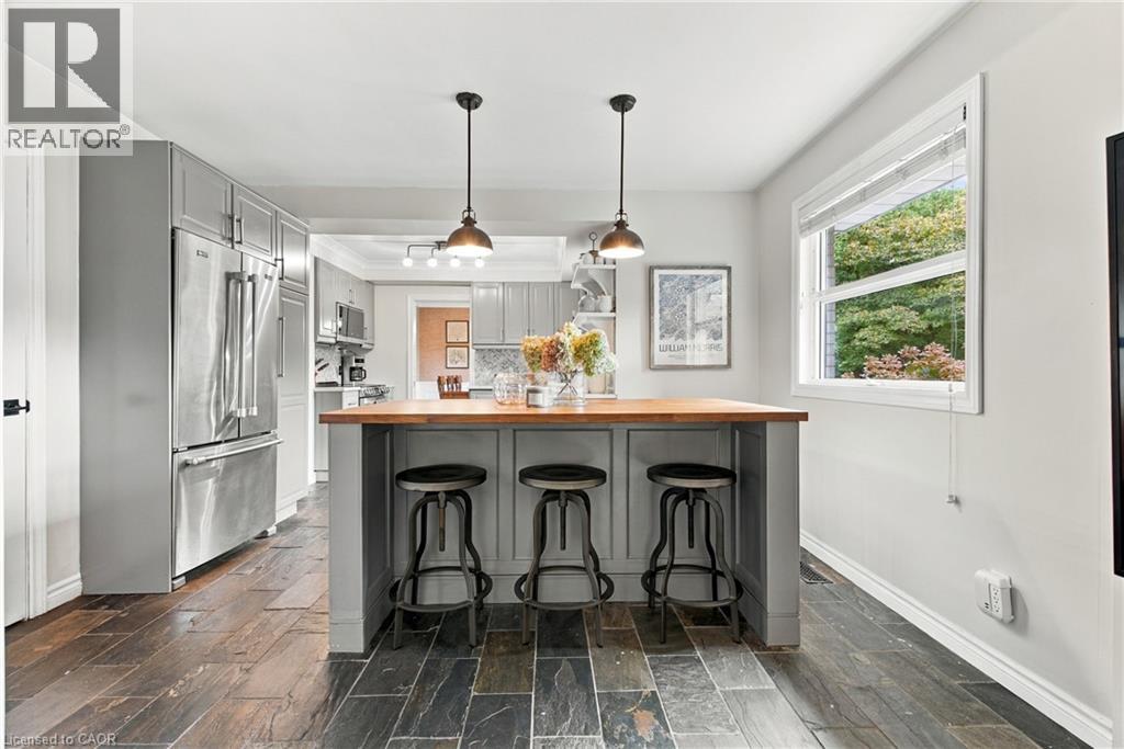 7 Colonel Butler Crescent — photo 15