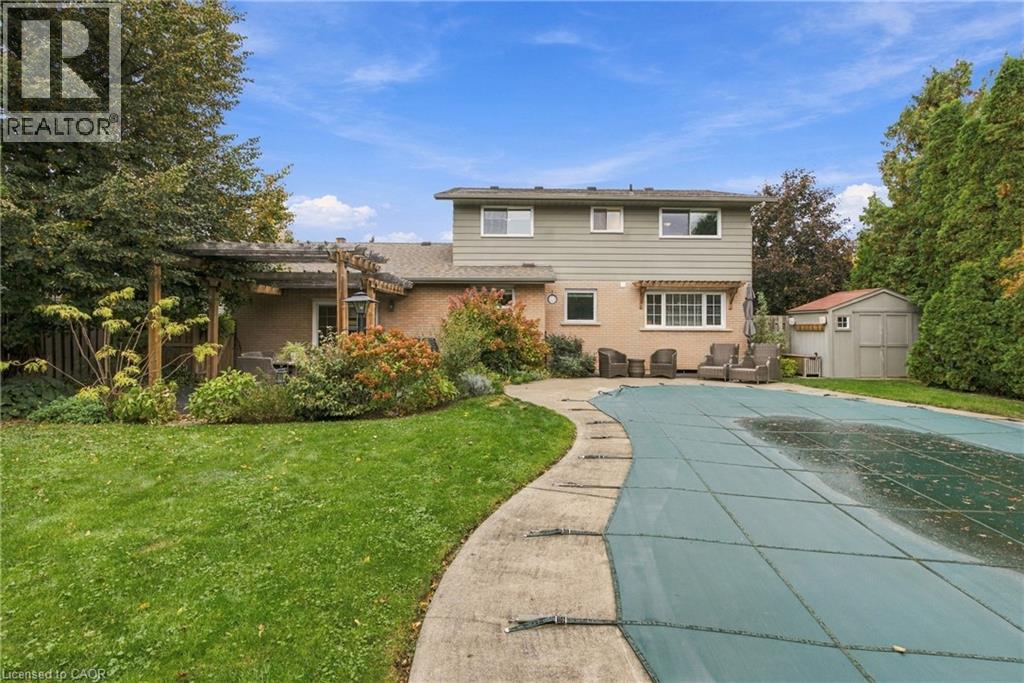 7 Colonel Butler Crescent — photo 40