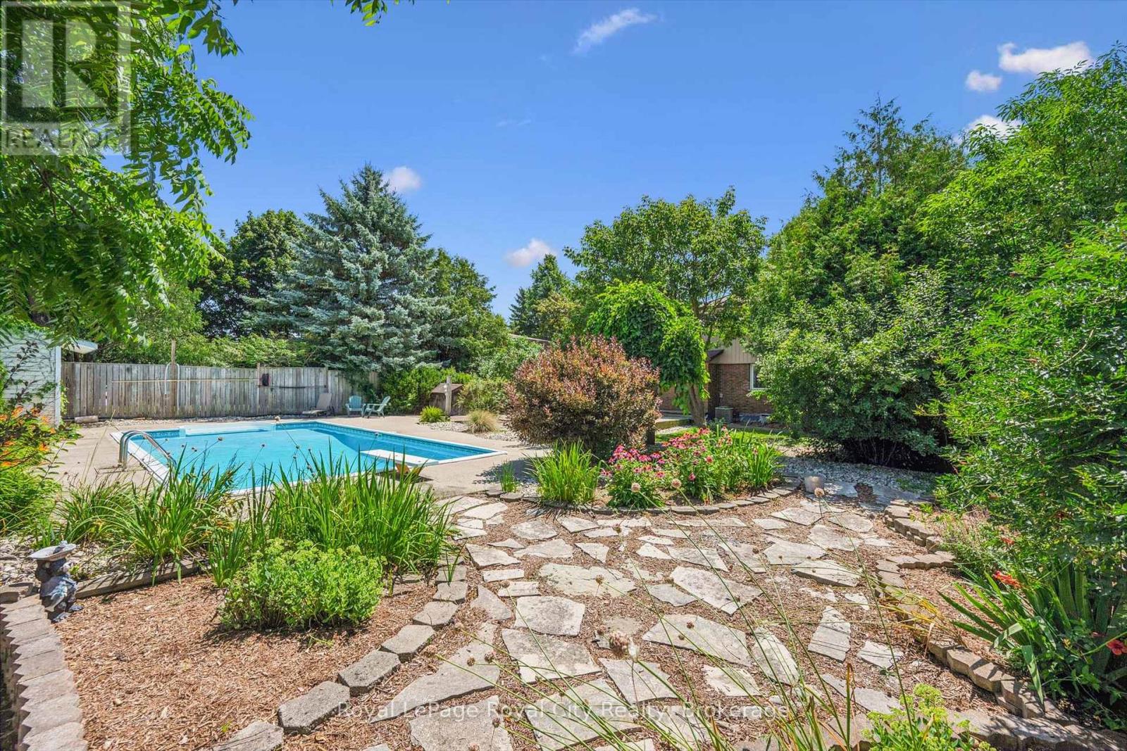 46 RICKSON AVENUE - 34