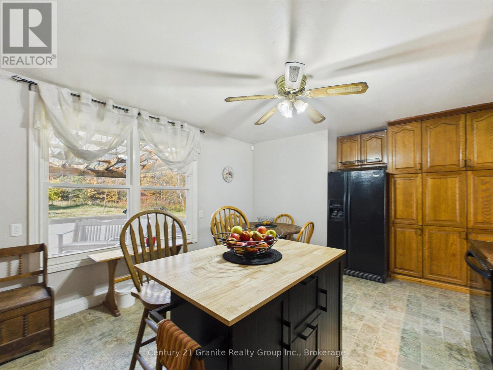 1060 LEES ROAD - 17