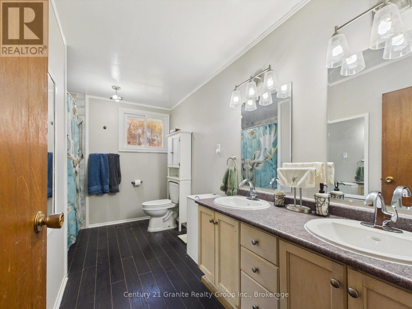 1060 LEES ROAD - 20
