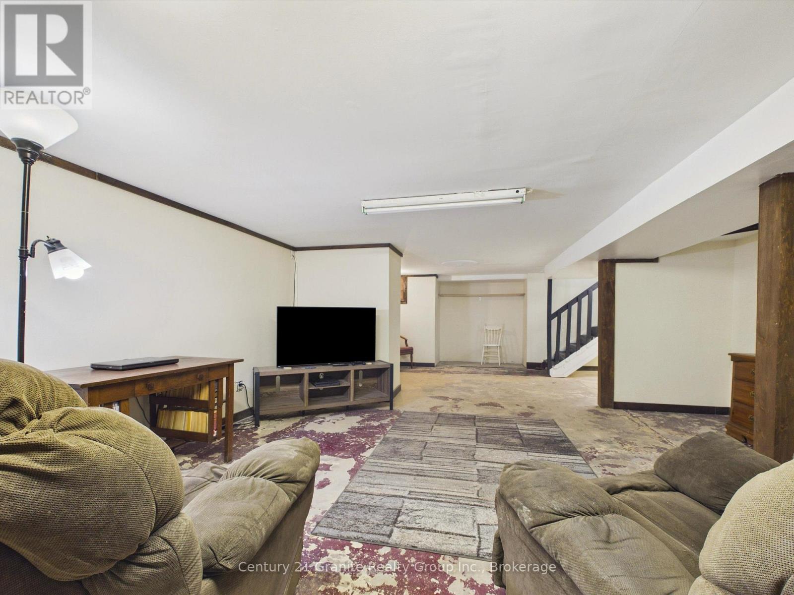 1060 LEES ROAD - 28