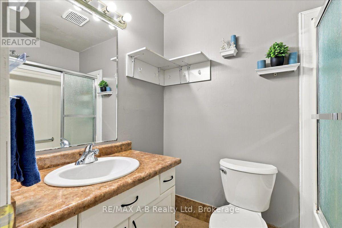129 Mitchell Court — photo 16