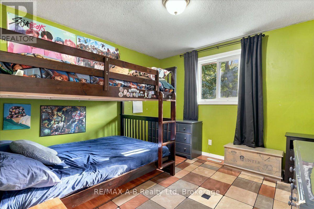 129 Mitchell Court — photo 21