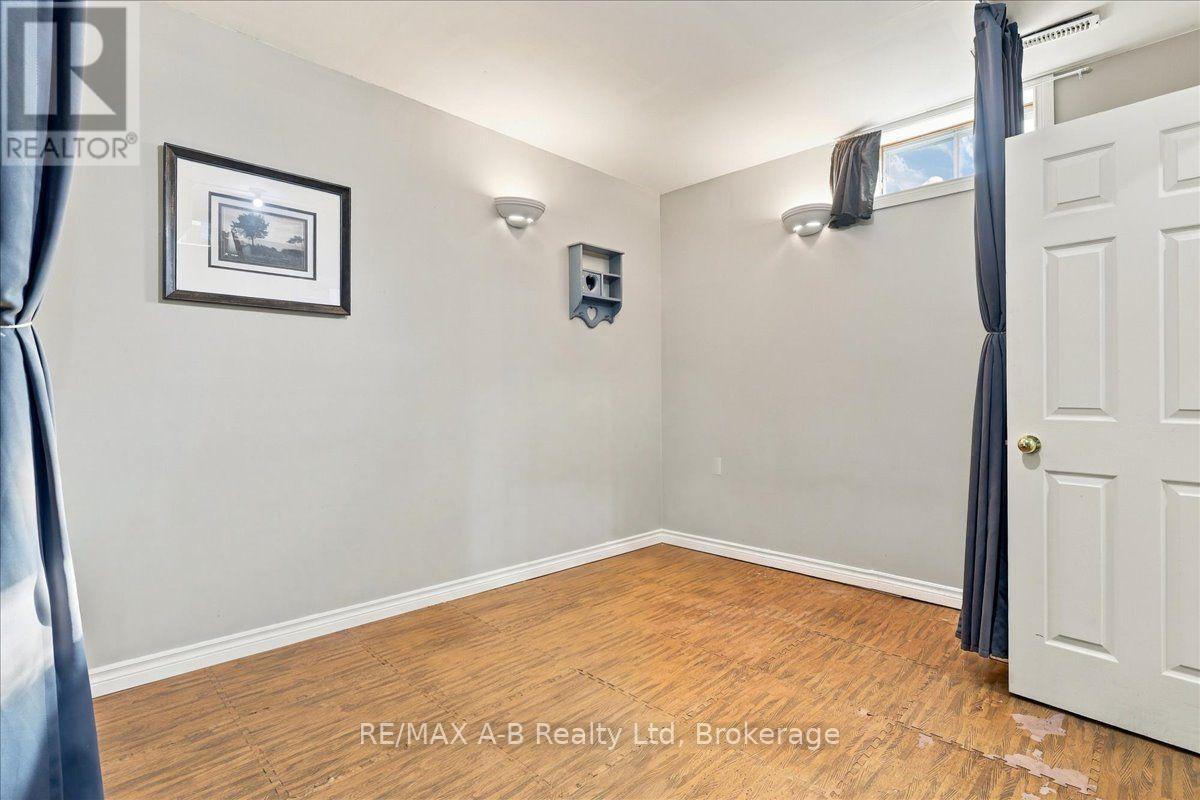 129 Mitchell Court — photo 26