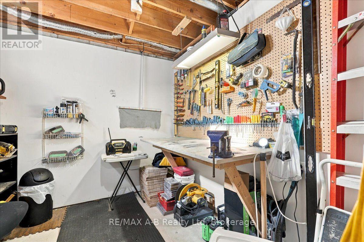 129 Mitchell Court — photo 31