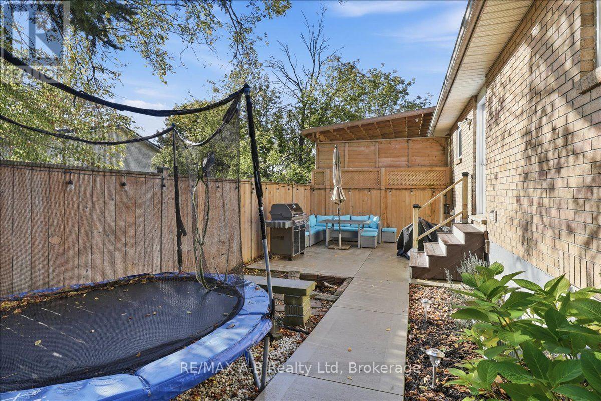 129 Mitchell Court — photo 38