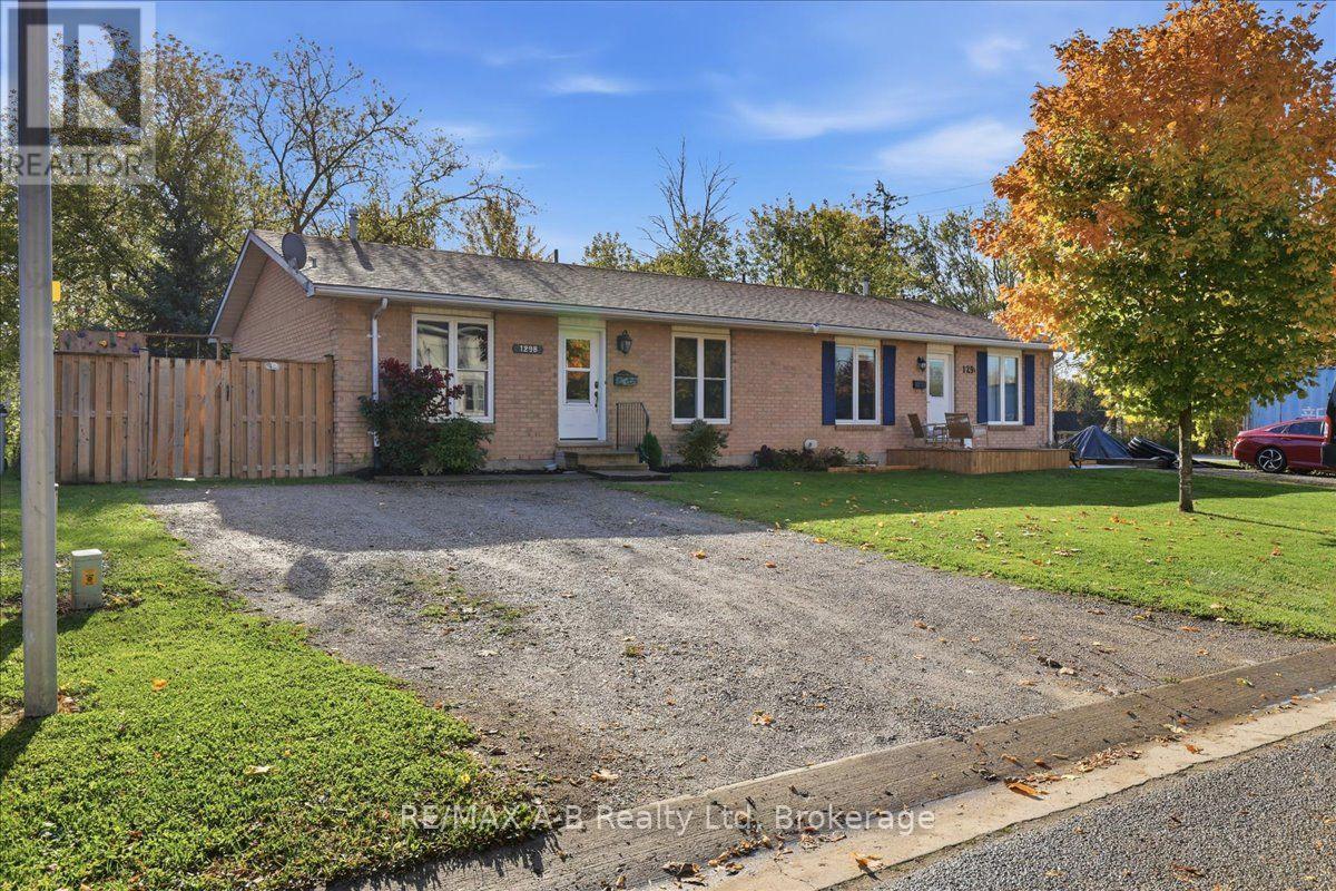 129 Mitchell Court — photo 43