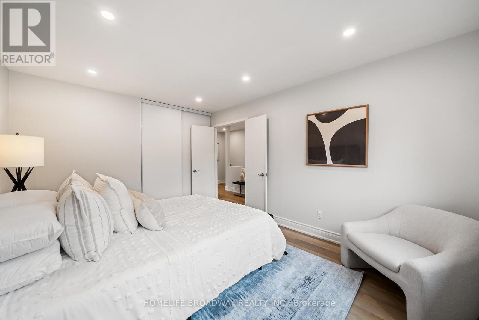 44 Hollyberry Trail, Toronto, ON photo 18