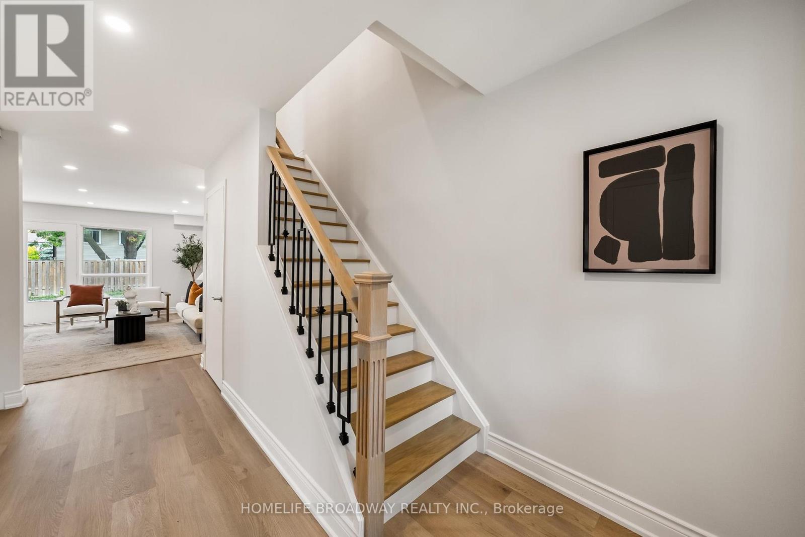 44 HOLLYBERRY TRAIL - 2