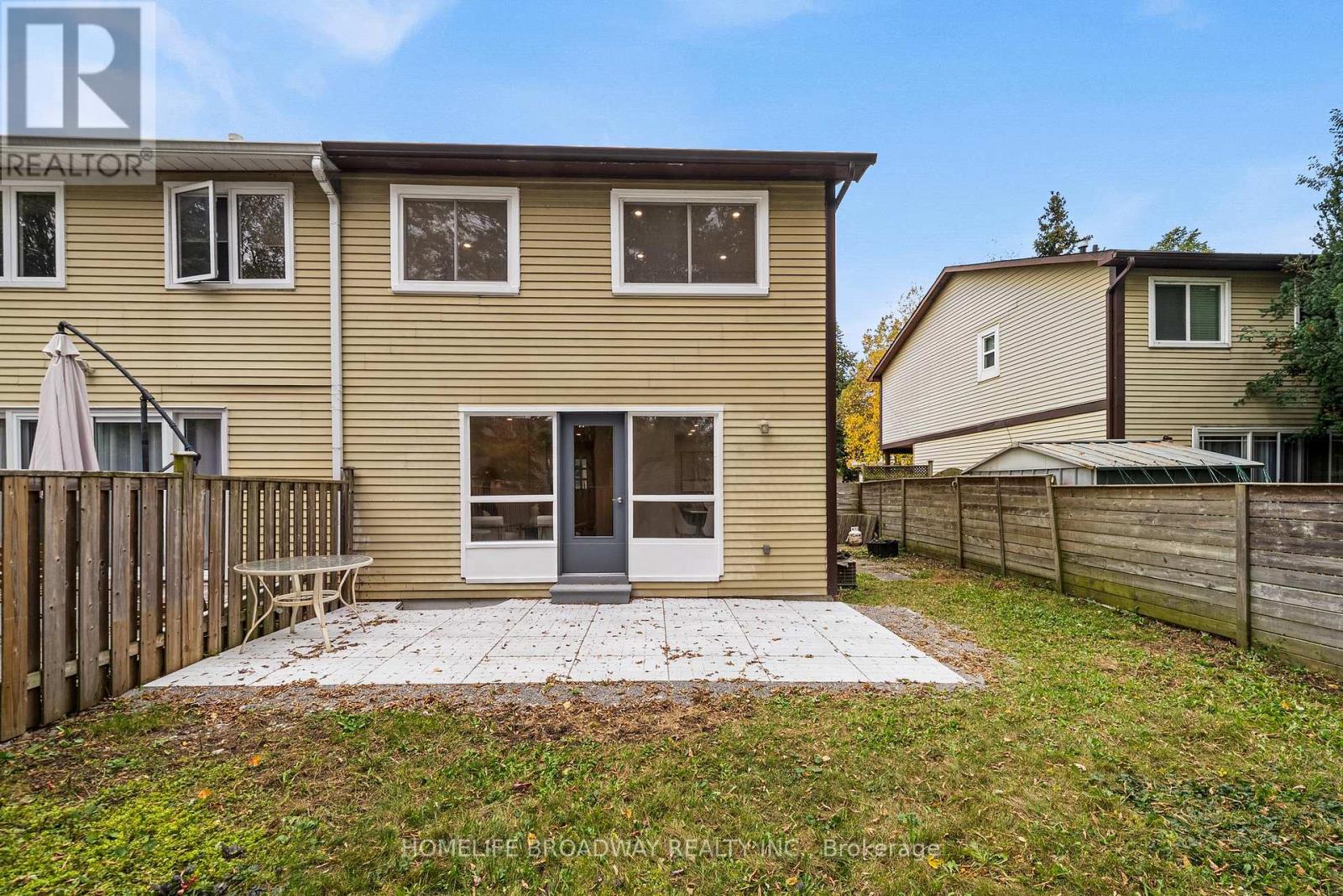 44 Hollyberry Trail, Toronto, ON photo 31