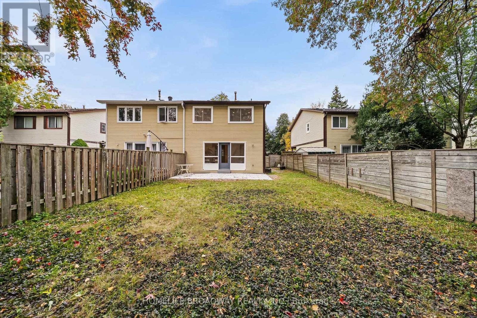 44 Hollyberry Trail, Toronto, ON photo 33