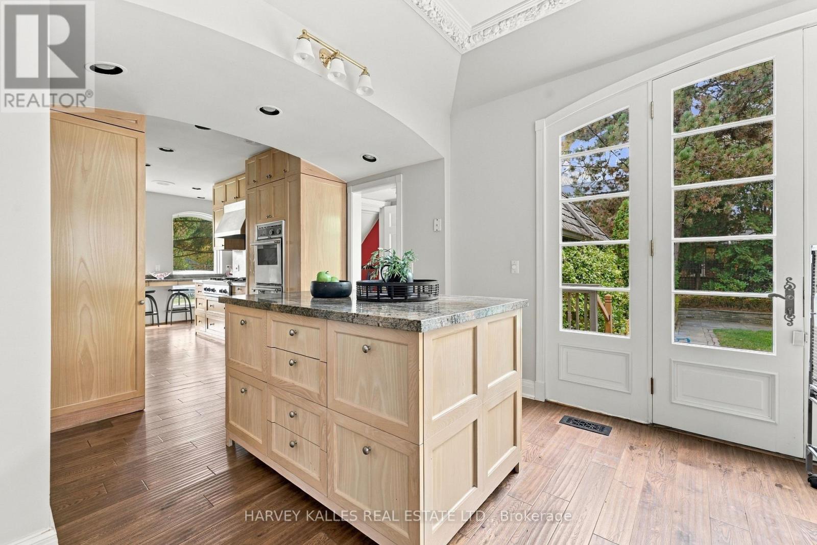 148 Strathallan Boulevard, Toronto, ON photo 17
