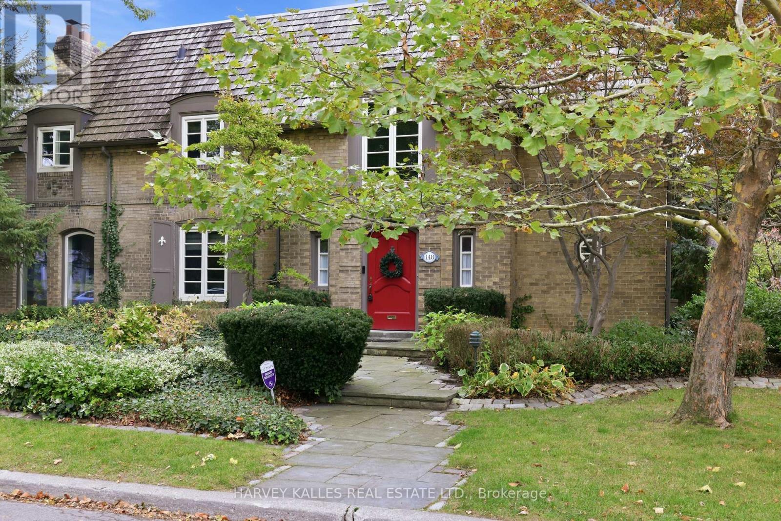 148 Strathallan Boulevard, Toronto, ON photo 2