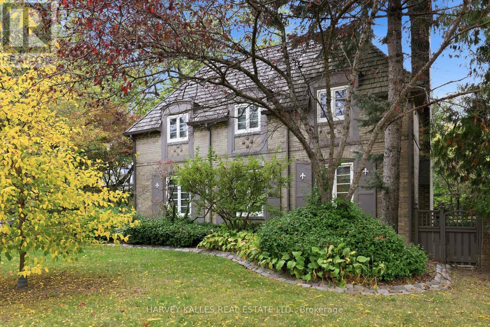 148 Strathallan Boulevard, Toronto, ON photo 4