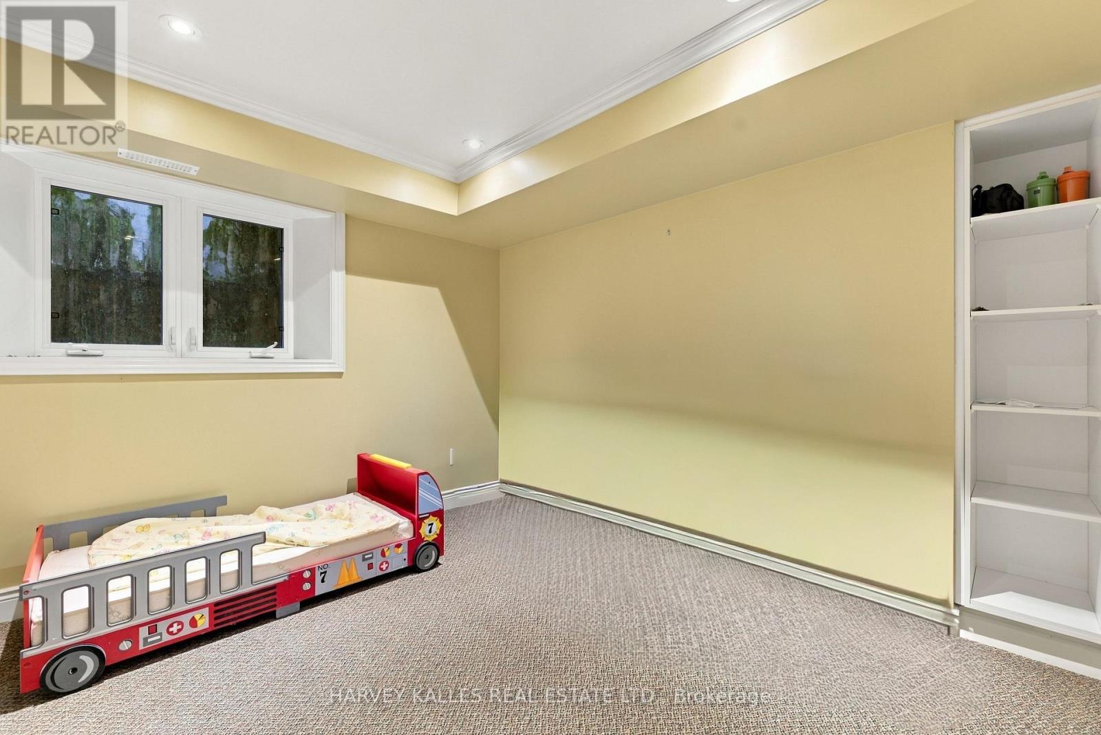 148 Strathallan Boulevard, Toronto, ON photo 45