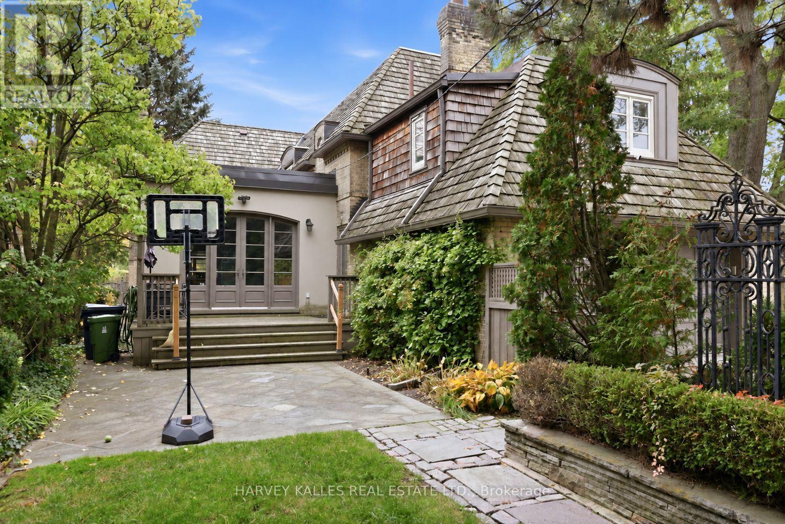 148 Strathallan Boulevard, Toronto, ON photo 46