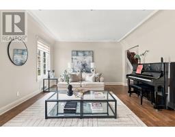 Primary Bedroom - 148 Strathallan Boulevard, Toronto, ON M5N1S7 Photo 10