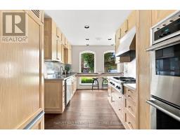148 Strathallan Boulevard, Toronto, ON M5N1S7 Photo 18