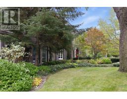 Family room - 148 Strathallan Boulevard, Toronto, ON M5N1S7 Photo 6
