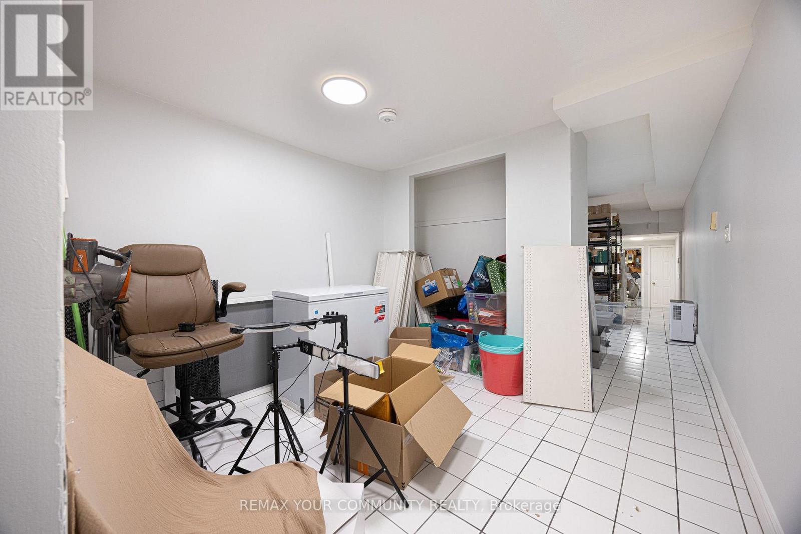 1146 College Street — photo 39
