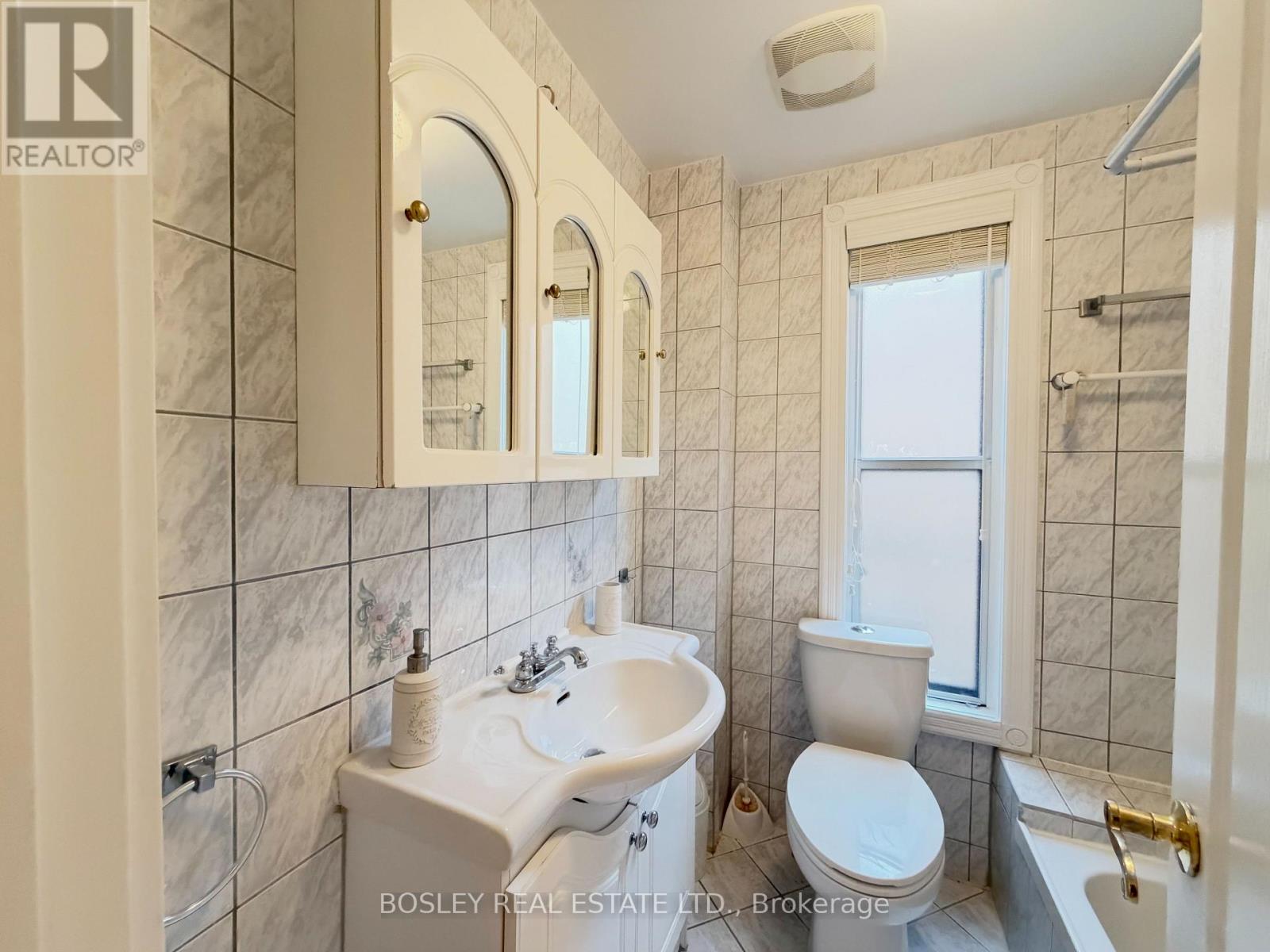 260 Ossington Avenue — photo 8