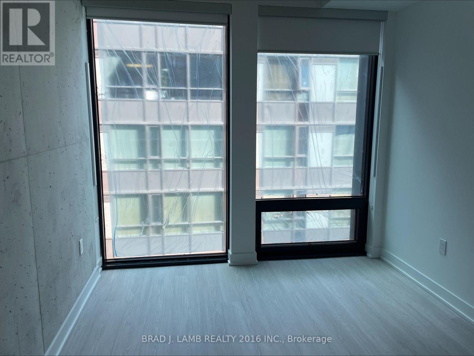 284 King Street East — photo 8