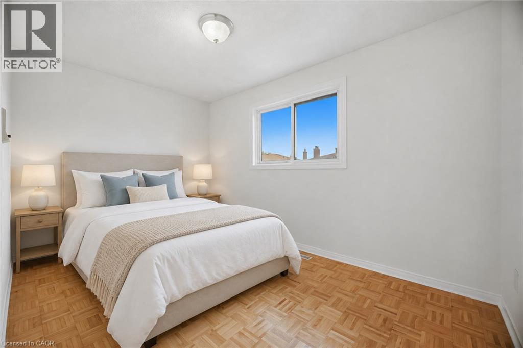 4200 Greybrook Crescent — photo 23