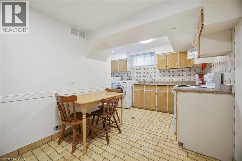 4200 Greybrook Crescent — photo 34