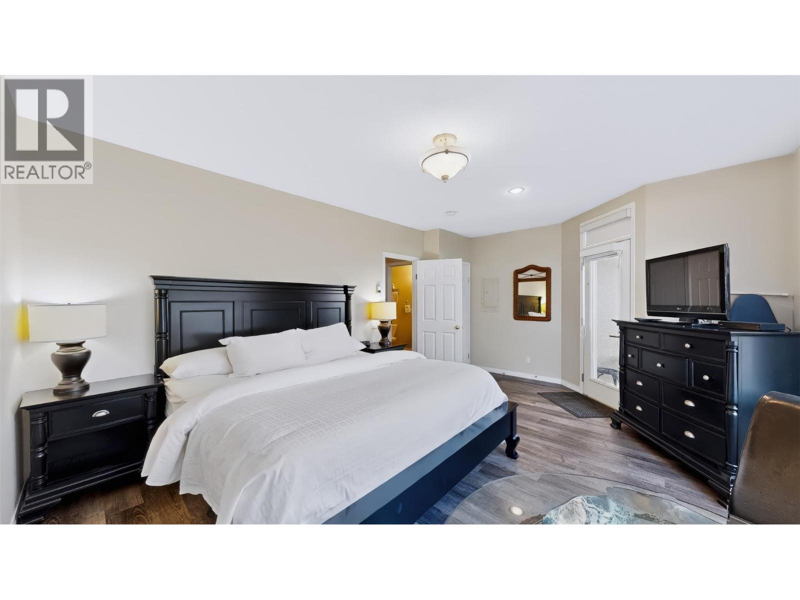 #105 B 100 BIGHORN Boulevard - 47