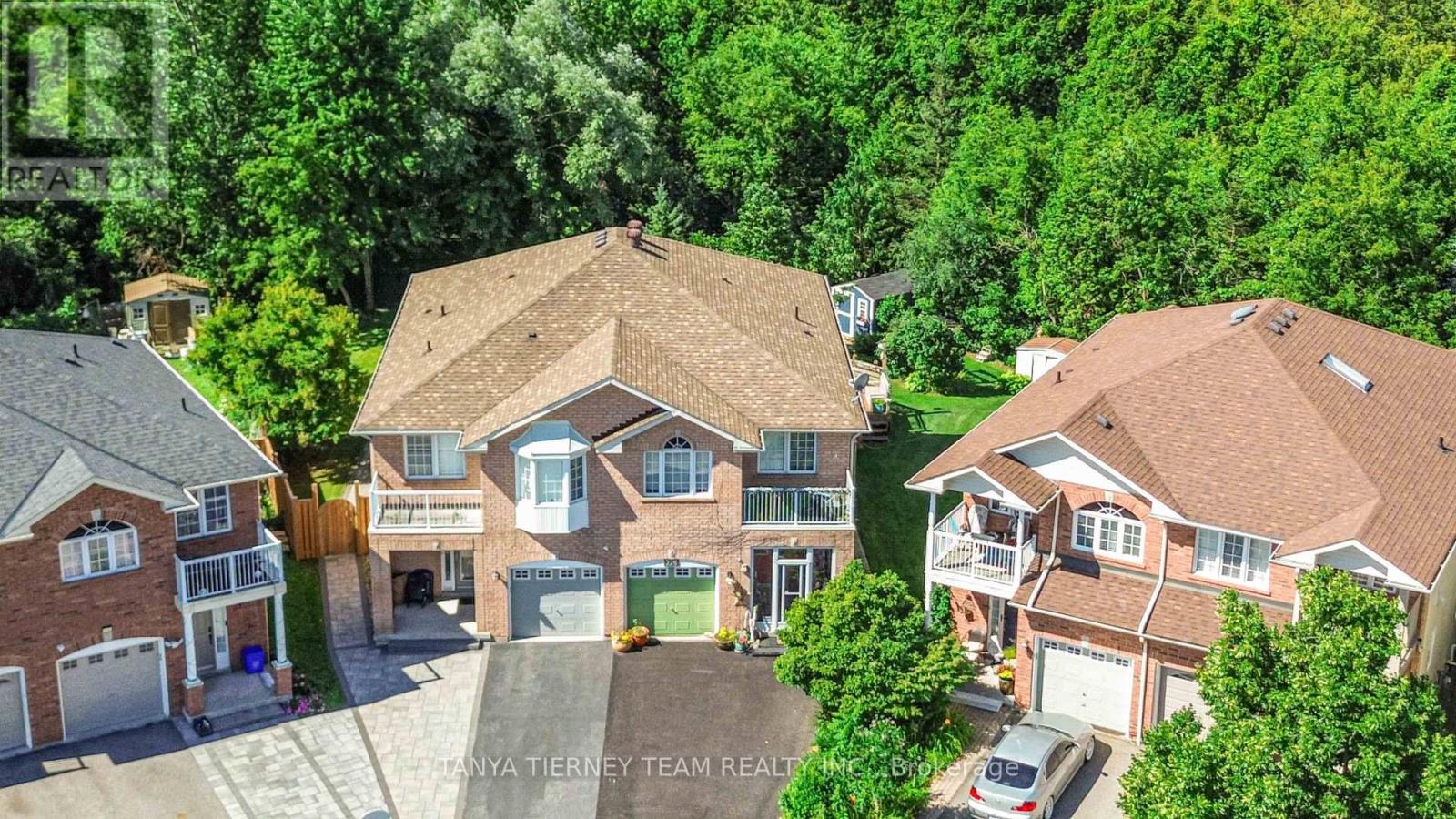 228 Shadow Place, Pickering, ON photo 2