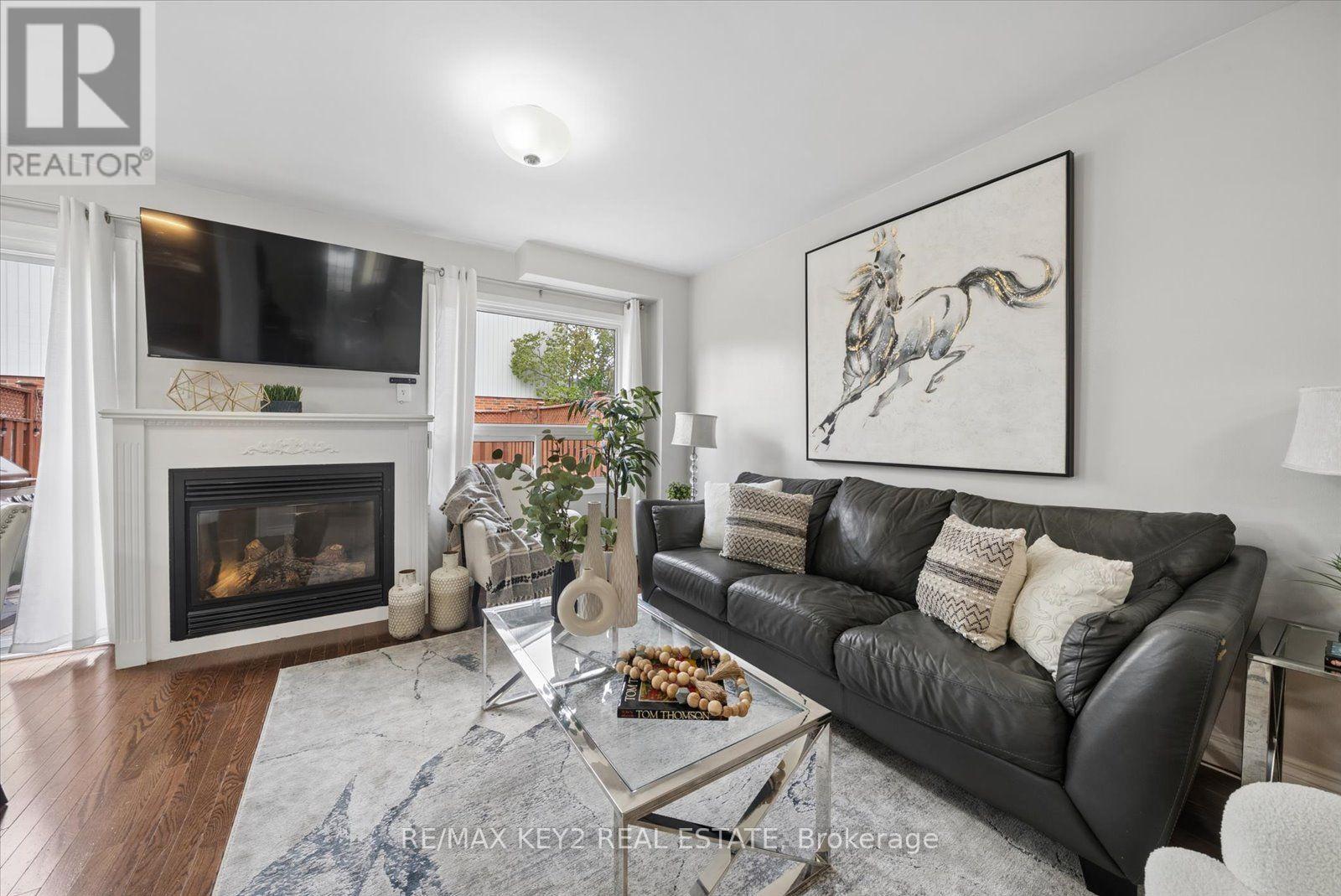 111- 1975 Rosefield Road, Pickering, ON photo 8