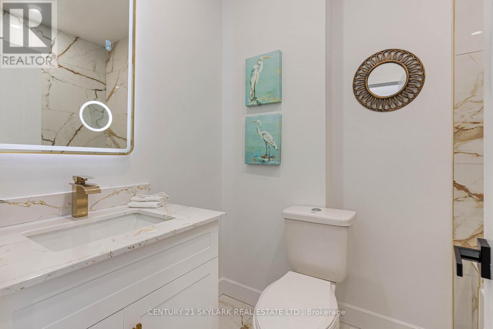 208 Gainsborough Road, Toronto, ON photo 21