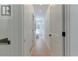 208 Gainsborough Road, Toronto, ON M4L3C6 Photo 18
