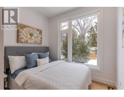 208 Gainsborough Road, Toronto, ON M4L3C6 Photo 19